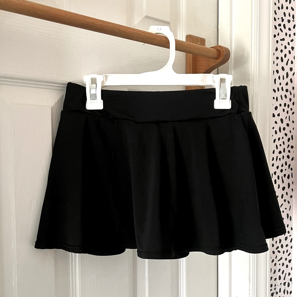 Altr’d State, black skirt, built in shorts inside, soft material and stretchy.